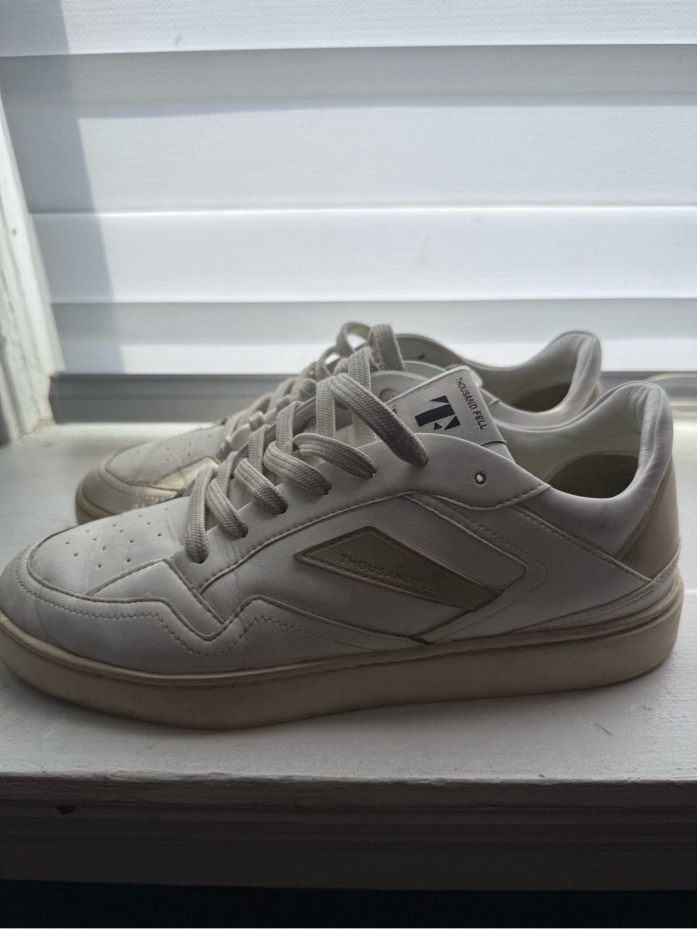 Women's 7.5 Court Sneakers - Thousand Fell White & Cream